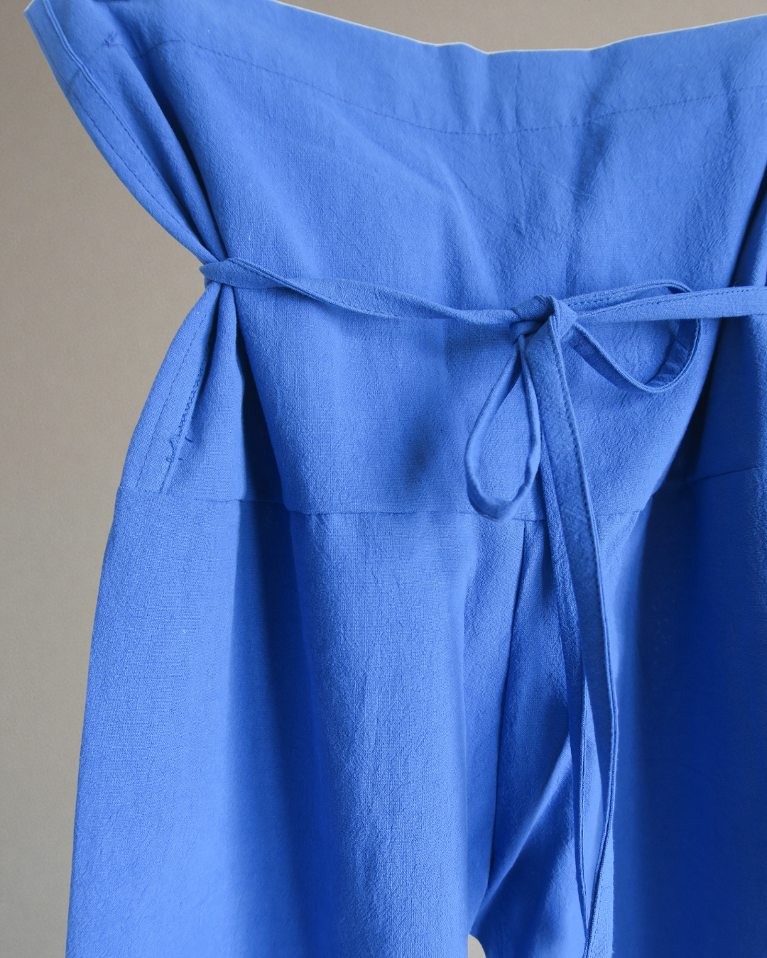 Pantalón lino azul