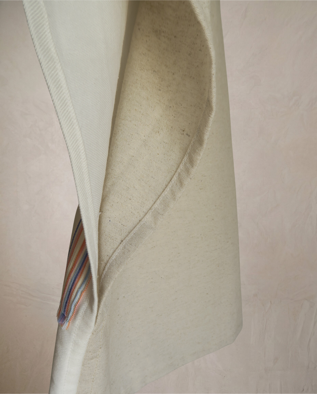 Top blanco con detalle central rayas