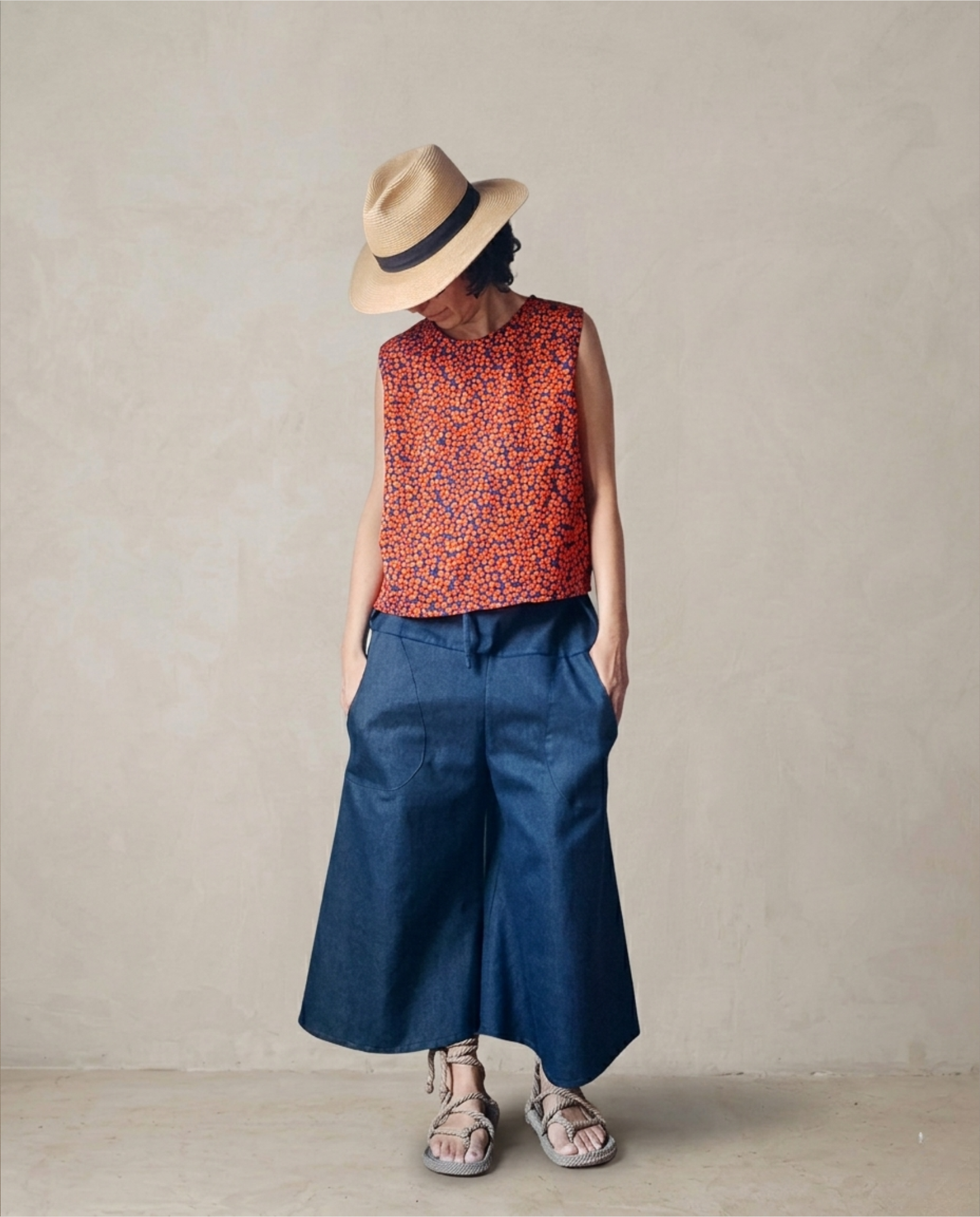 Top floral anaranjado