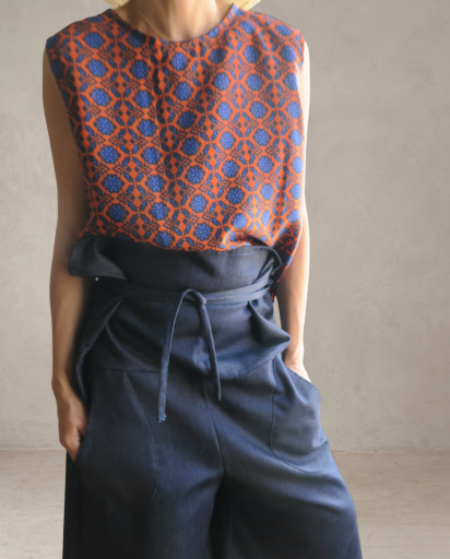 Top tirantes geometria naranja/azul