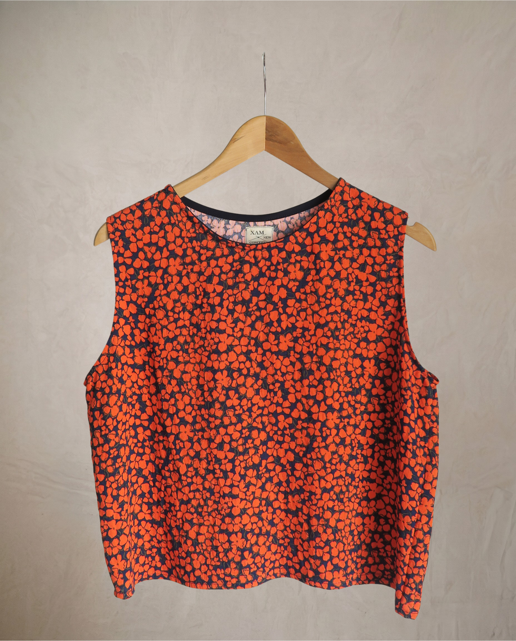 Top floral anaranjado