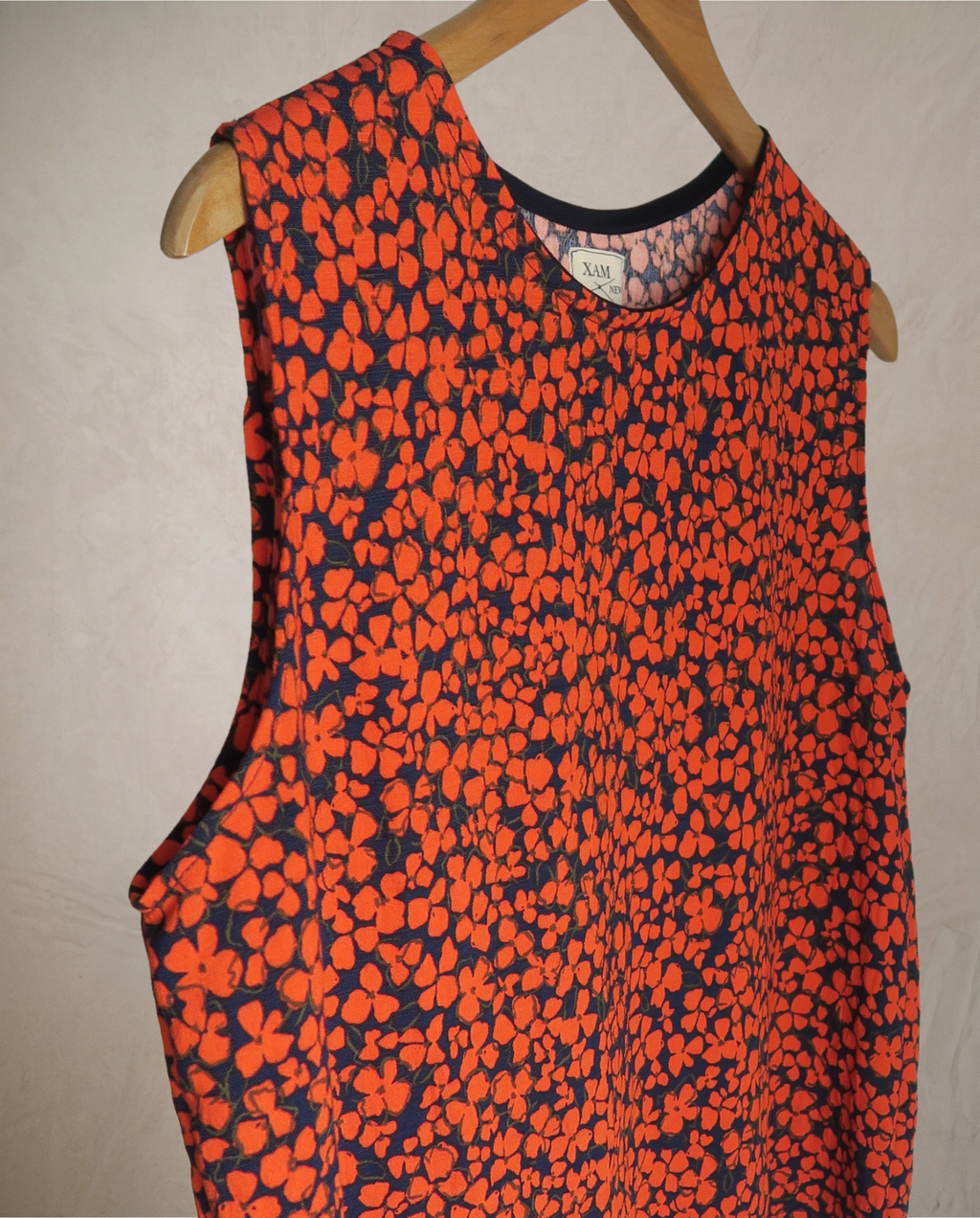 Top floral anaranjado