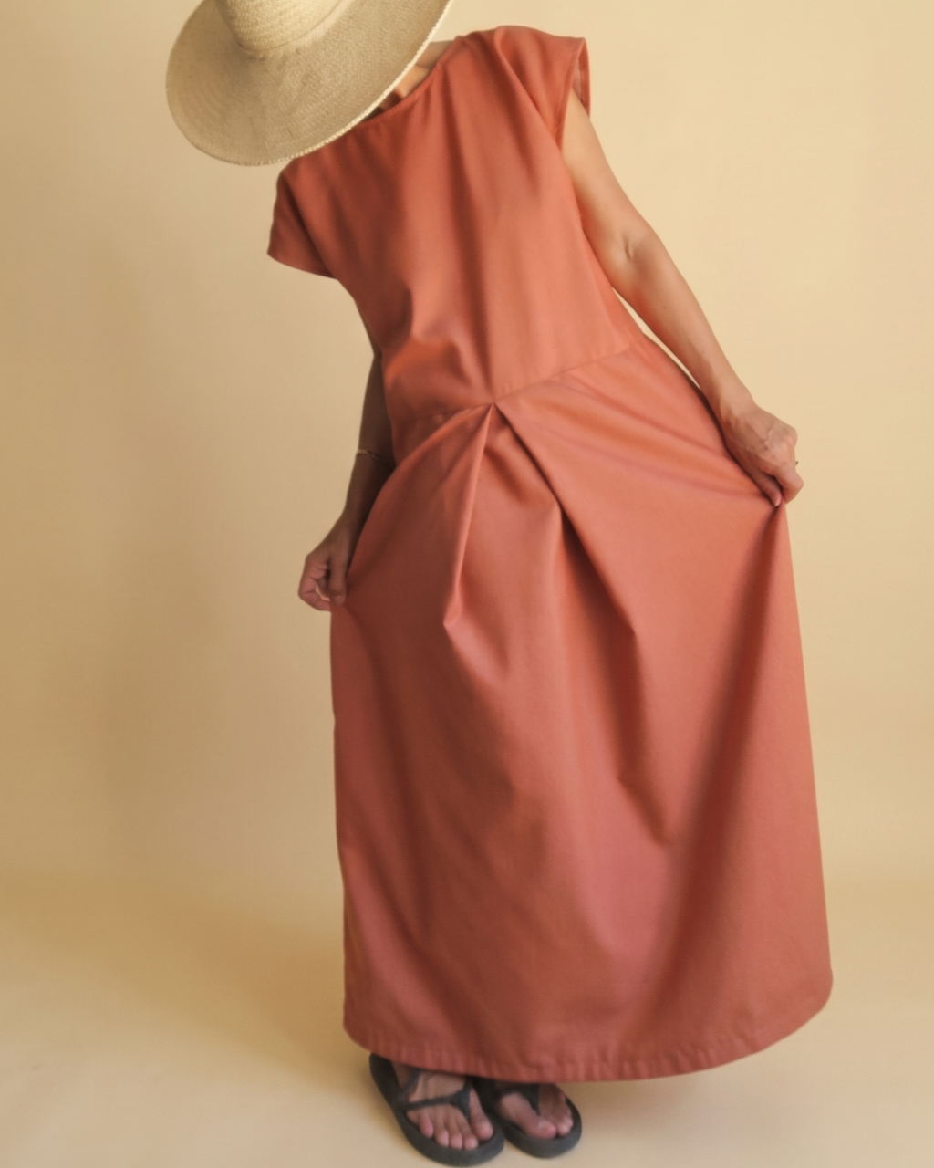 vestido terracota manga corta