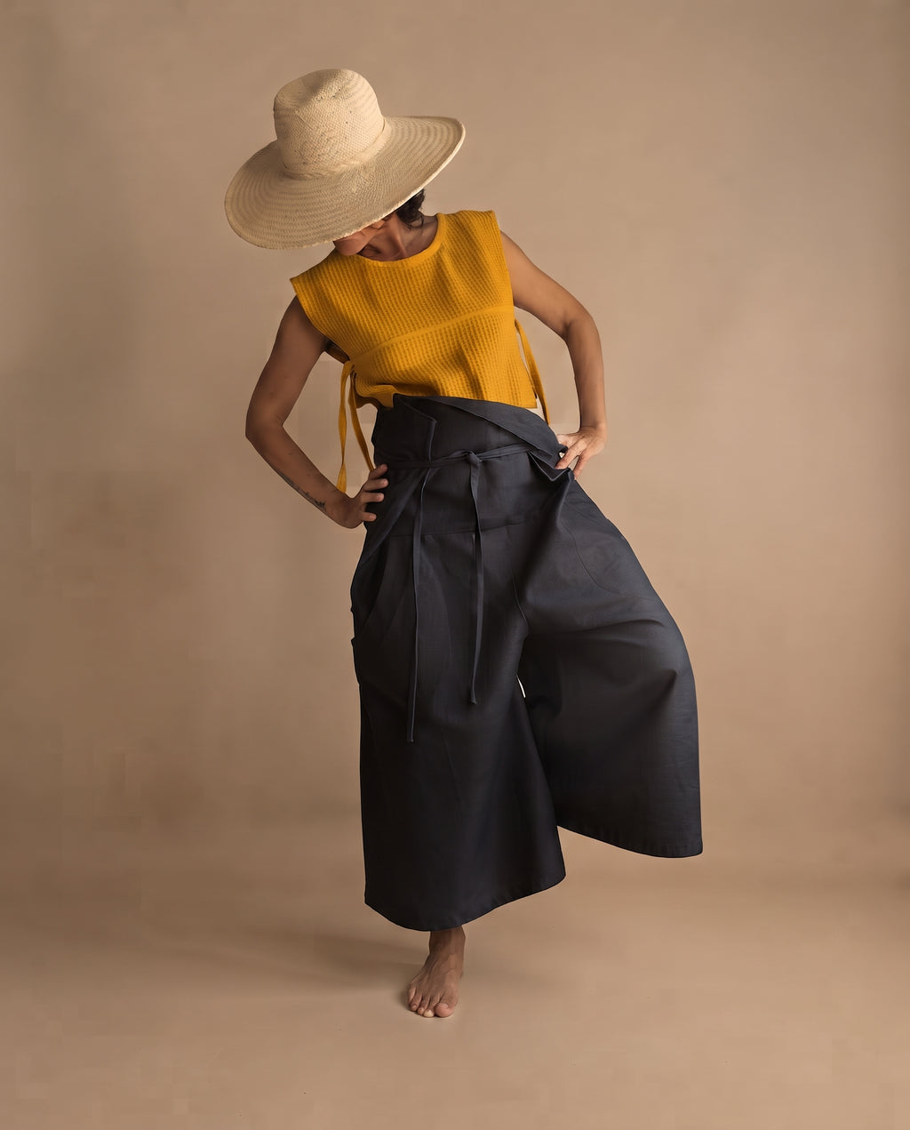 Pantalón Culotte Jean gris-negro