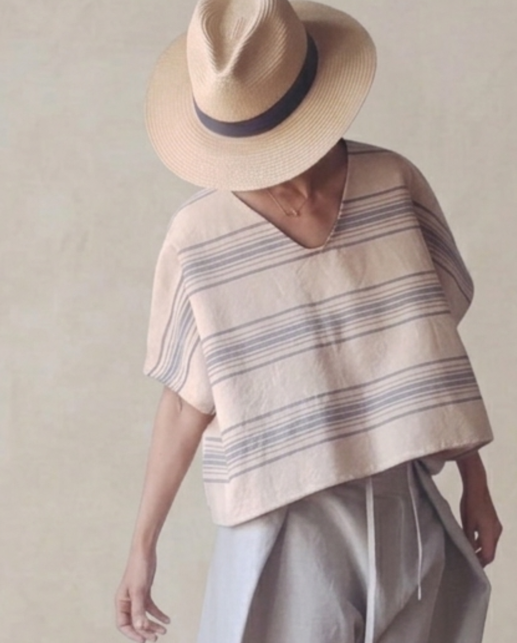 Top beige rayas horizontales