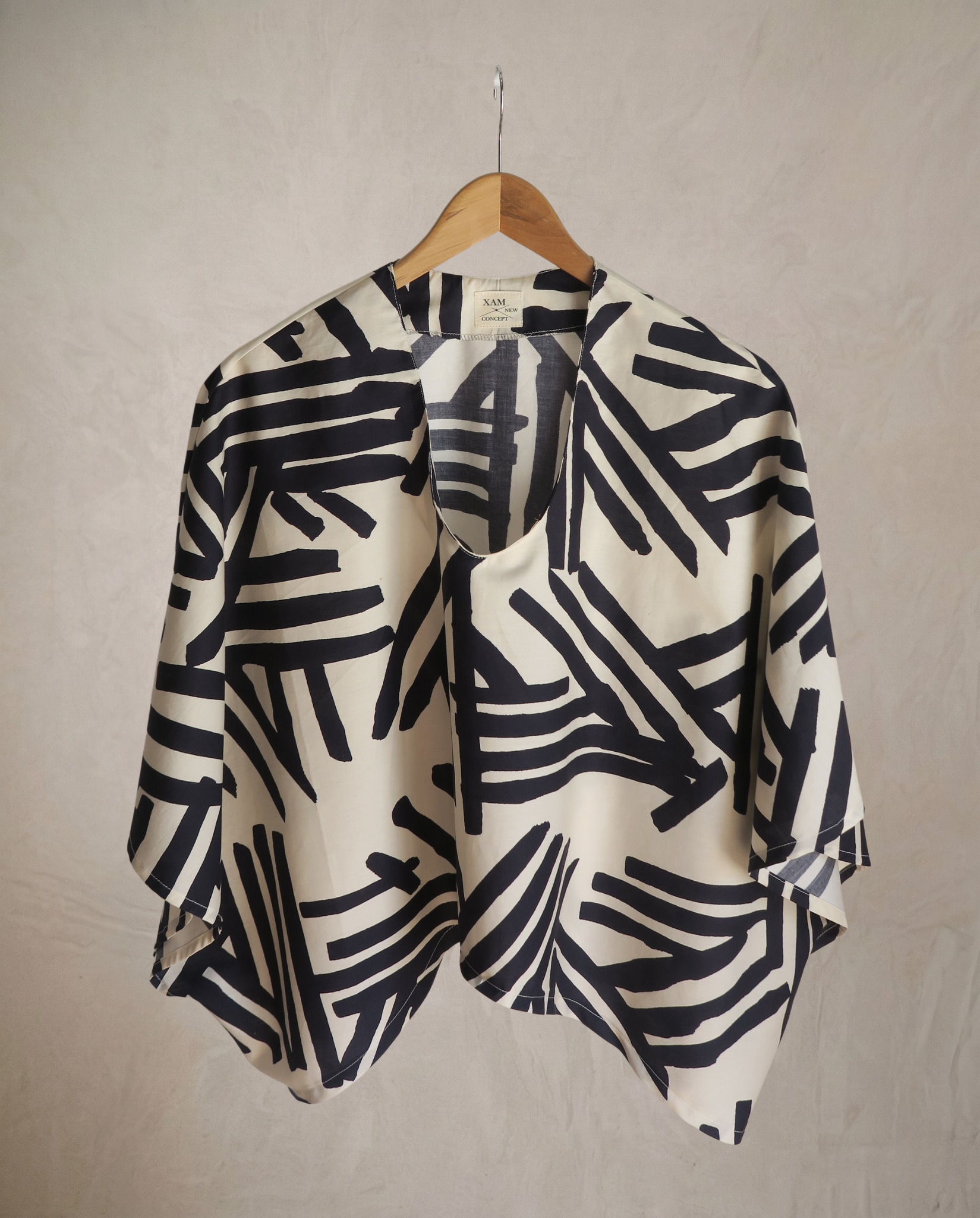 Blusa/Poncho estampado geométrico