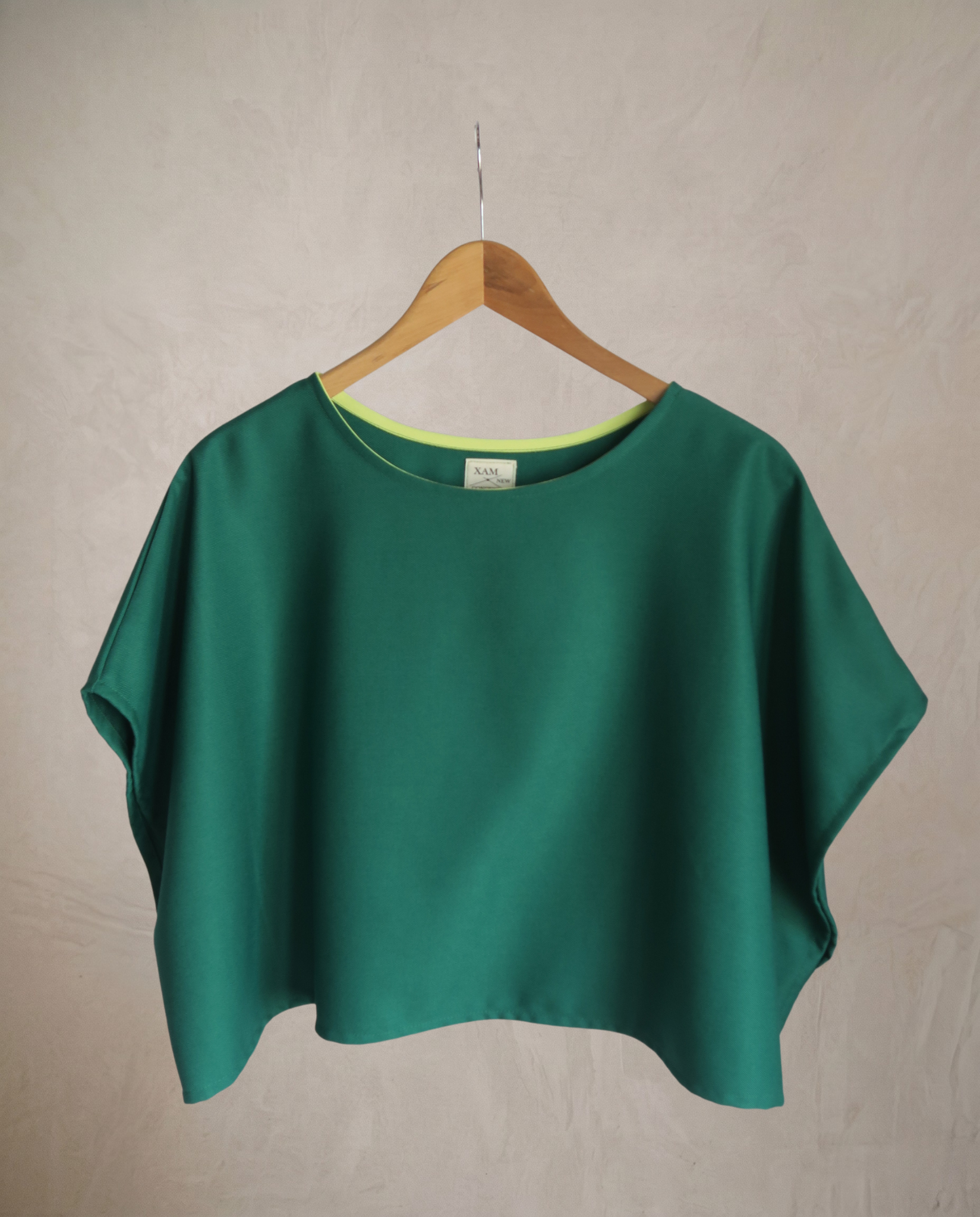 Top verde esmeralda