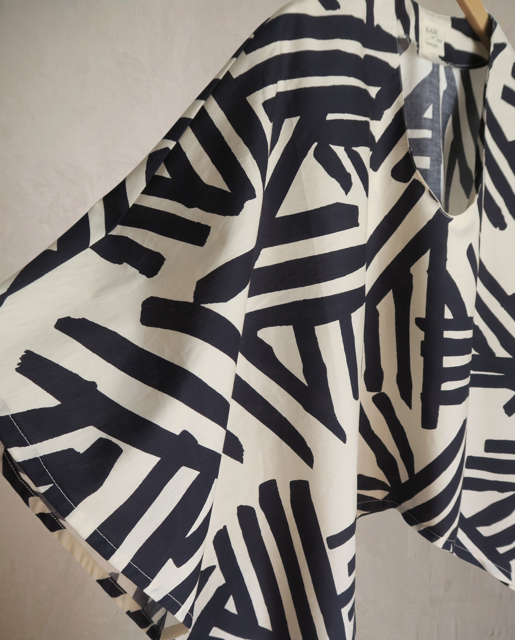 Blusa/Poncho estampado geométrico