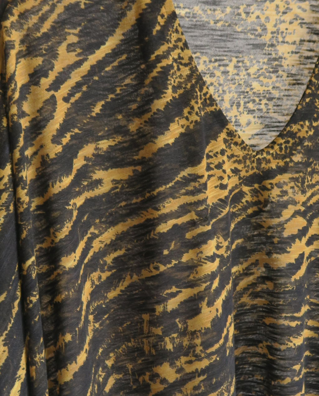 Blusa/pocho tigre