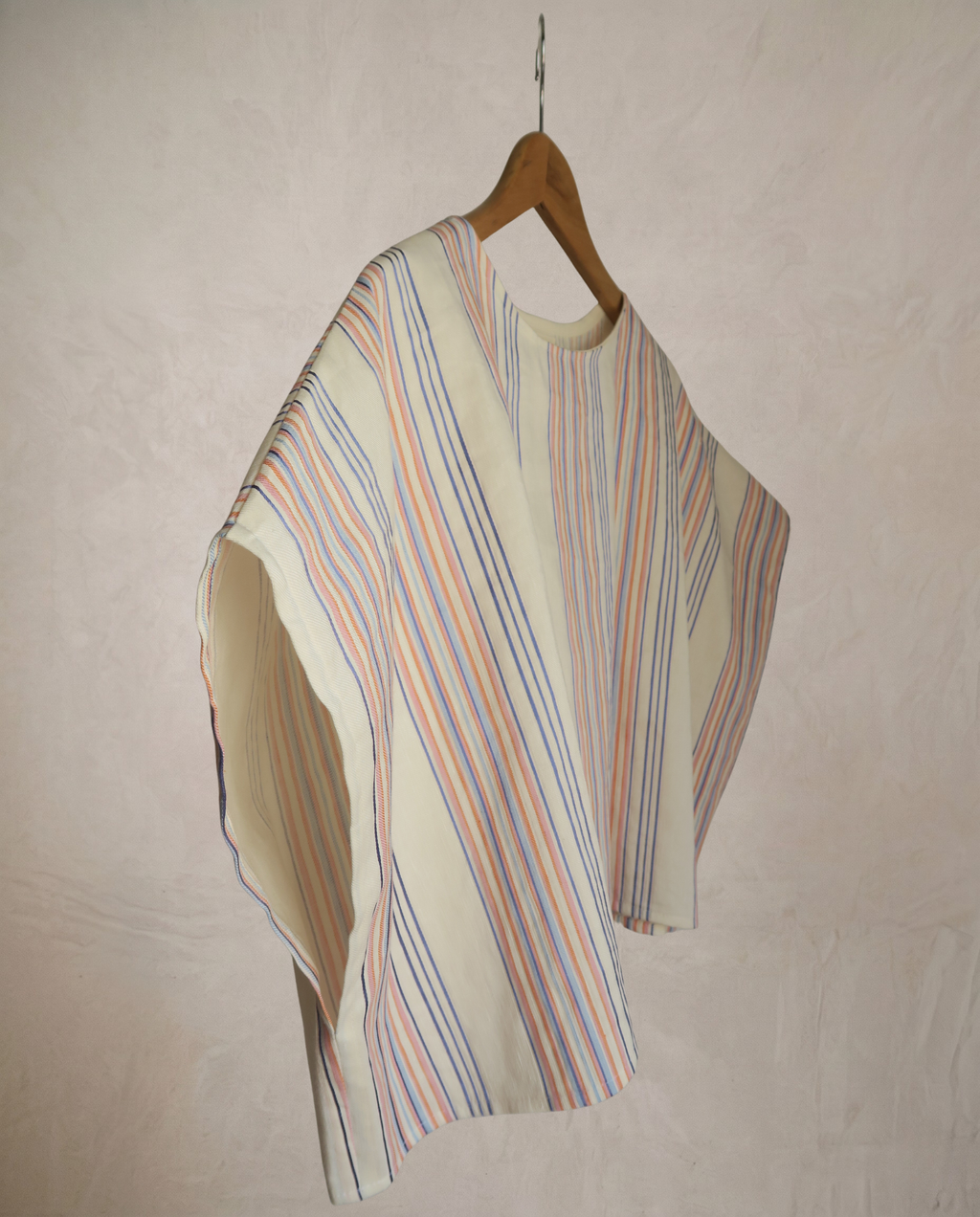 top/poncho rayas azul/rosa