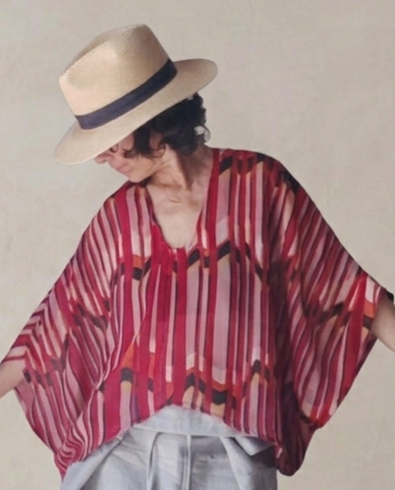 Blusa/Poncho tonos rojizos